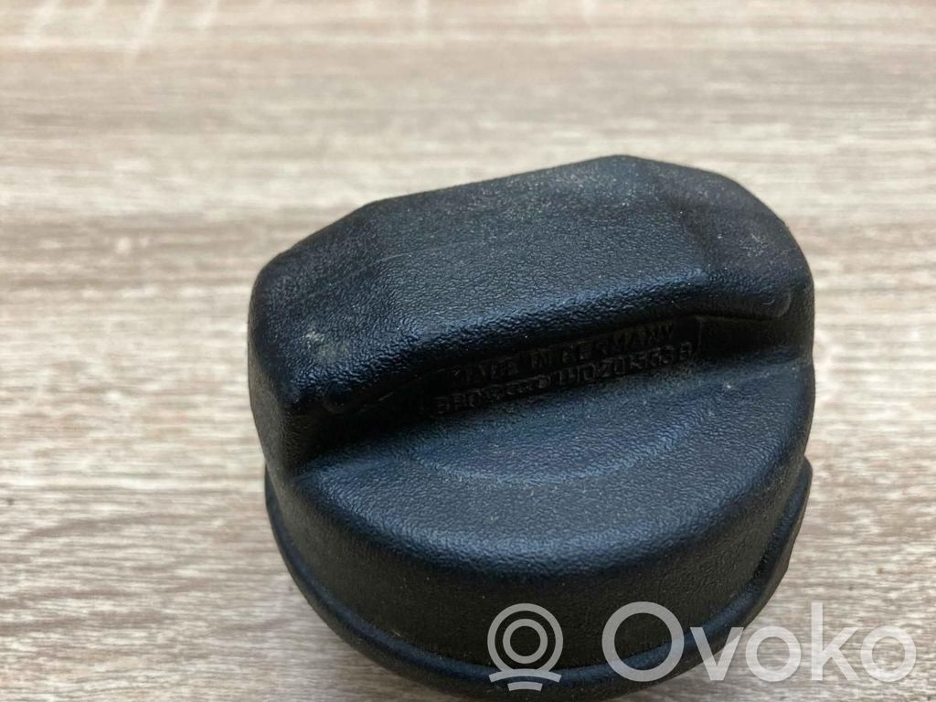 Volkswagen PASSAT B5.5 Bouchon de réservoir essence