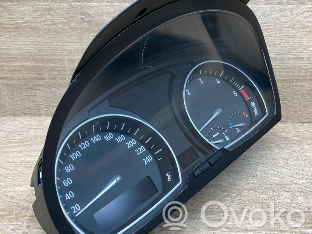 BMW X3 E83 Speedometer (instrument cluster) 