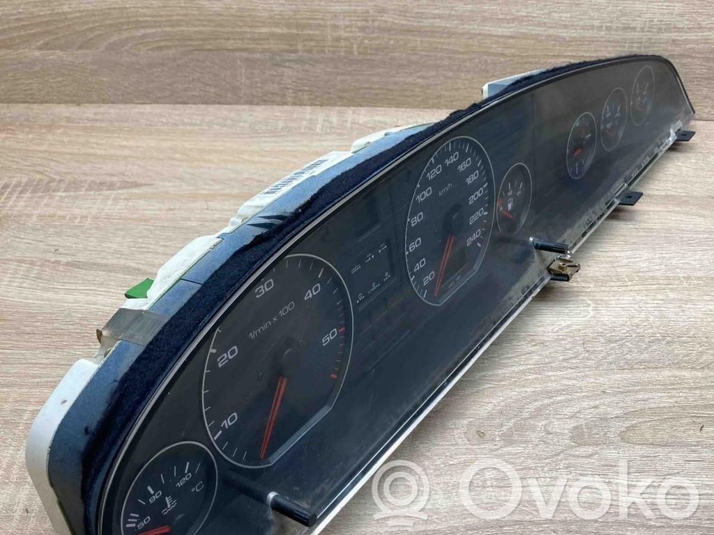 Audi A6 S6 C4 4A Nopeusmittari (mittaristo) 