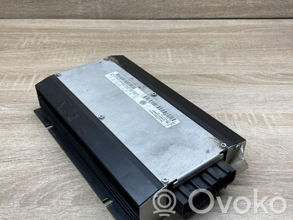 Volkswagen PASSAT B6 Amplificator sunet 