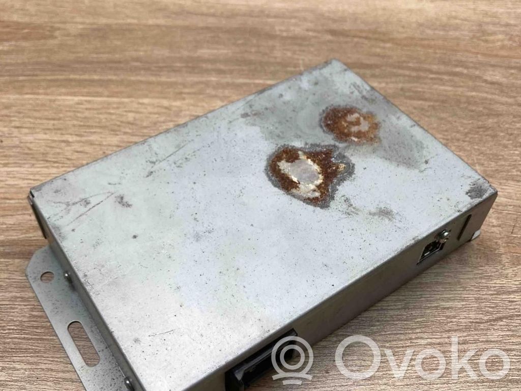 GPS navigation control unit/module   0411033