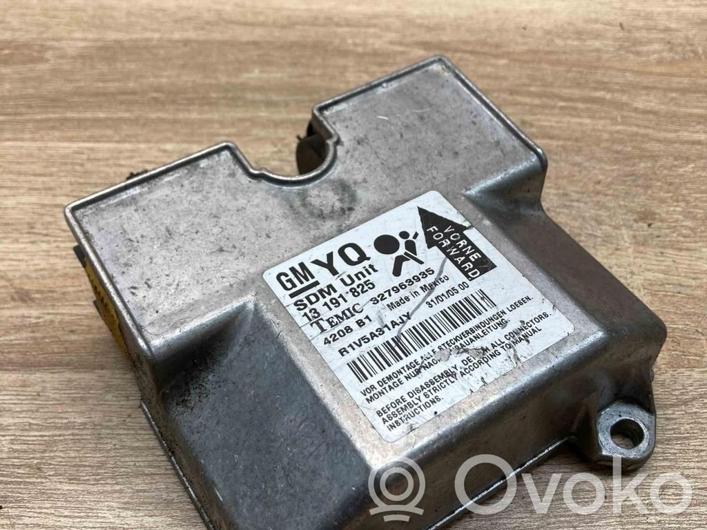 Opel Astra H Unitate/modul de comandă airbaguri 