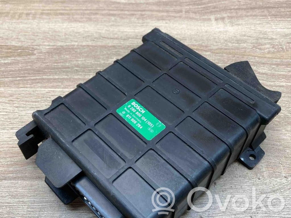 Engine control unit/module ECU   811906264,0280800104,GREEN