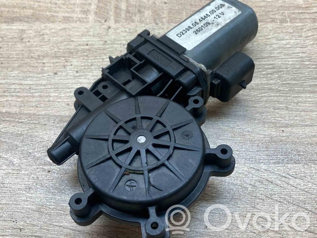 Renault Megane I Motor del regulador de la ventanilla de la puerta delantera 