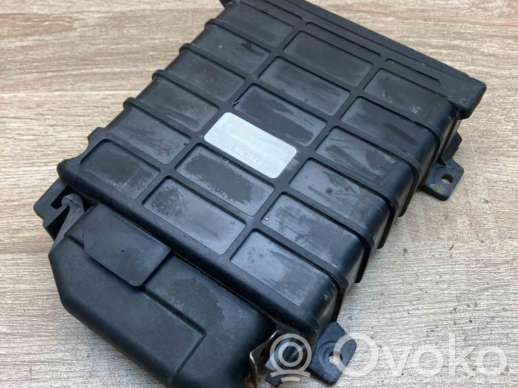 Engine control unit/module ECU   811906264C,0280800128,WITHPLUG