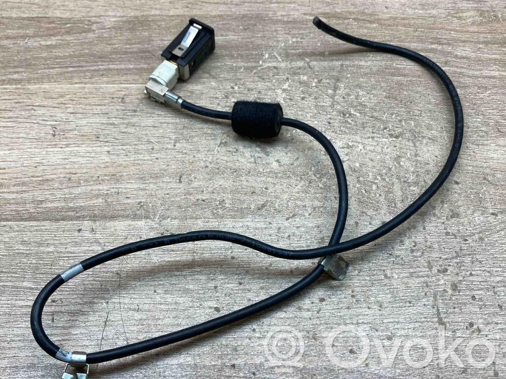 BMW 3 F30 F35 F31 Connettore plug in AUX 