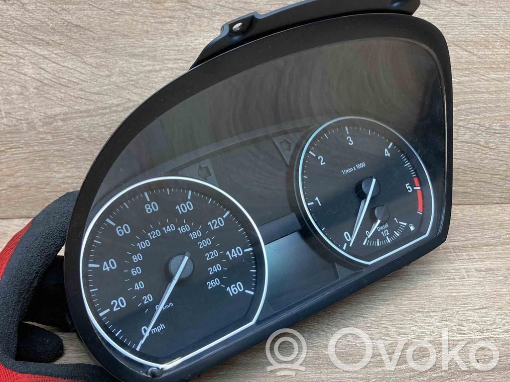 BMW 1 E81 E87 Nopeusmittari (mittaristo) 