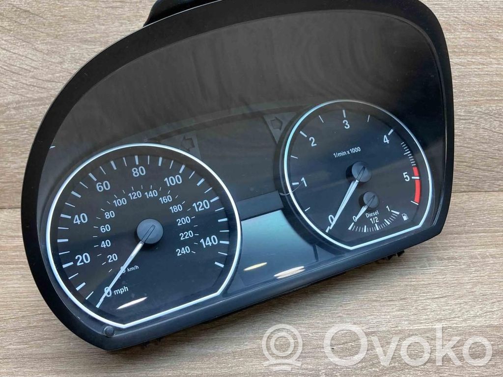BMW 1 E81 E87 Nopeusmittari (mittaristo) 