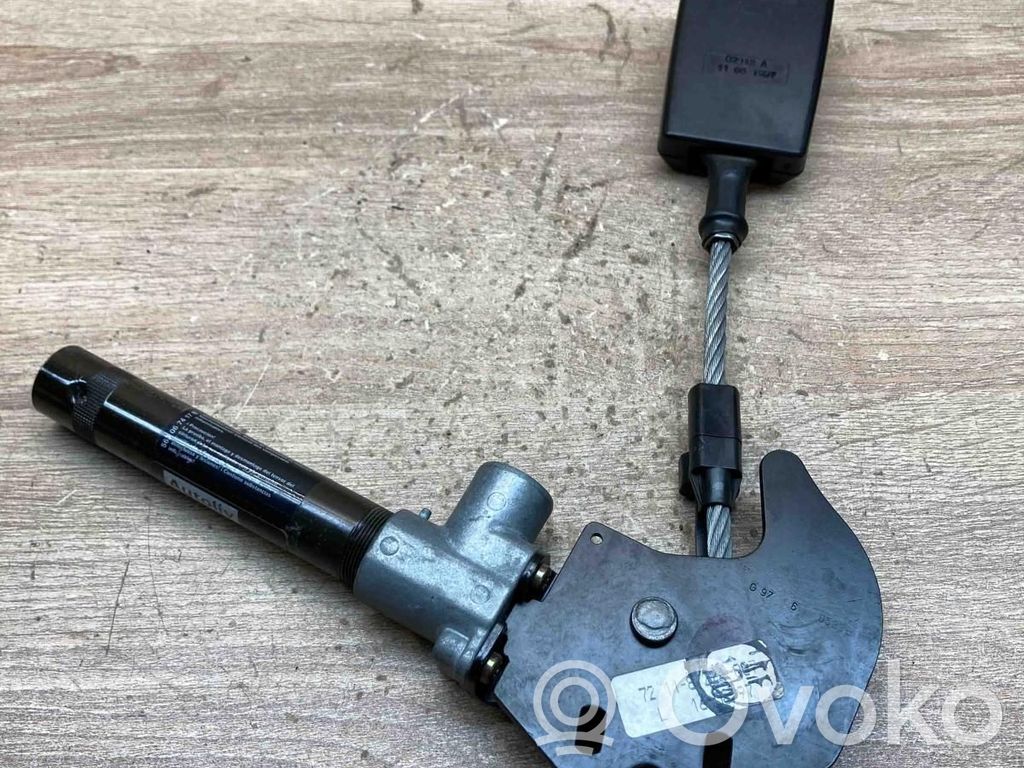 BMW 7 E38 Priekšējās jostas sprādze 