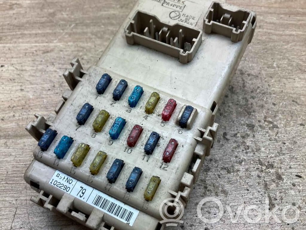 Módulo de fusible   JB200400,102290