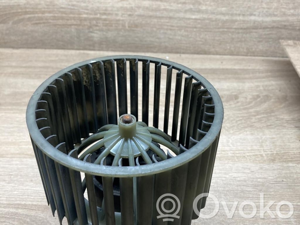Audi 100 S4 C4 Ventola riscaldamento/ventilatore abitacolo 