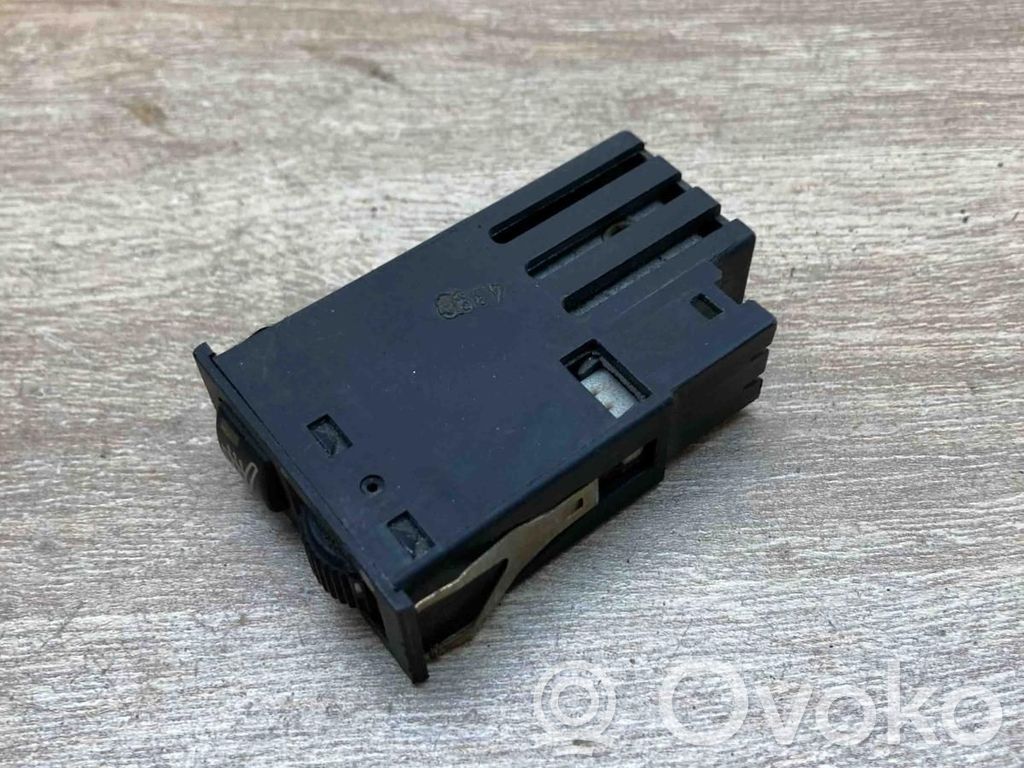 BMW 5 E39 Comutator încălzire scaune 