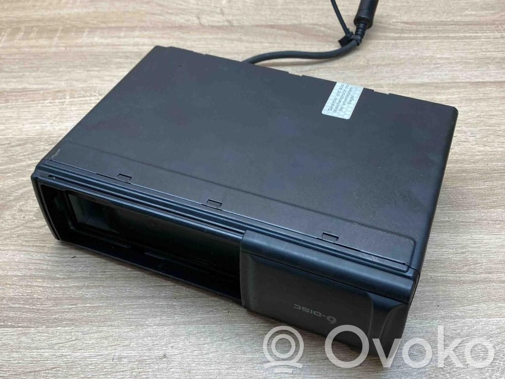 Audi A8 S8 D2 4D CD/DVD changer 