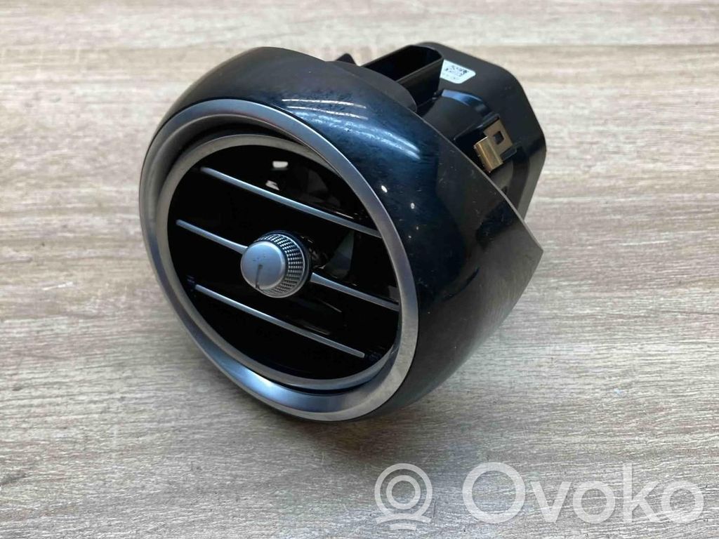 Mercedes-Benz C W205 Copertura griglia di ventilazione laterale cruscotto 