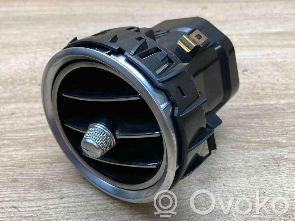 Mercedes-Benz C W205 Copertura griglia di ventilazione laterale cruscotto 