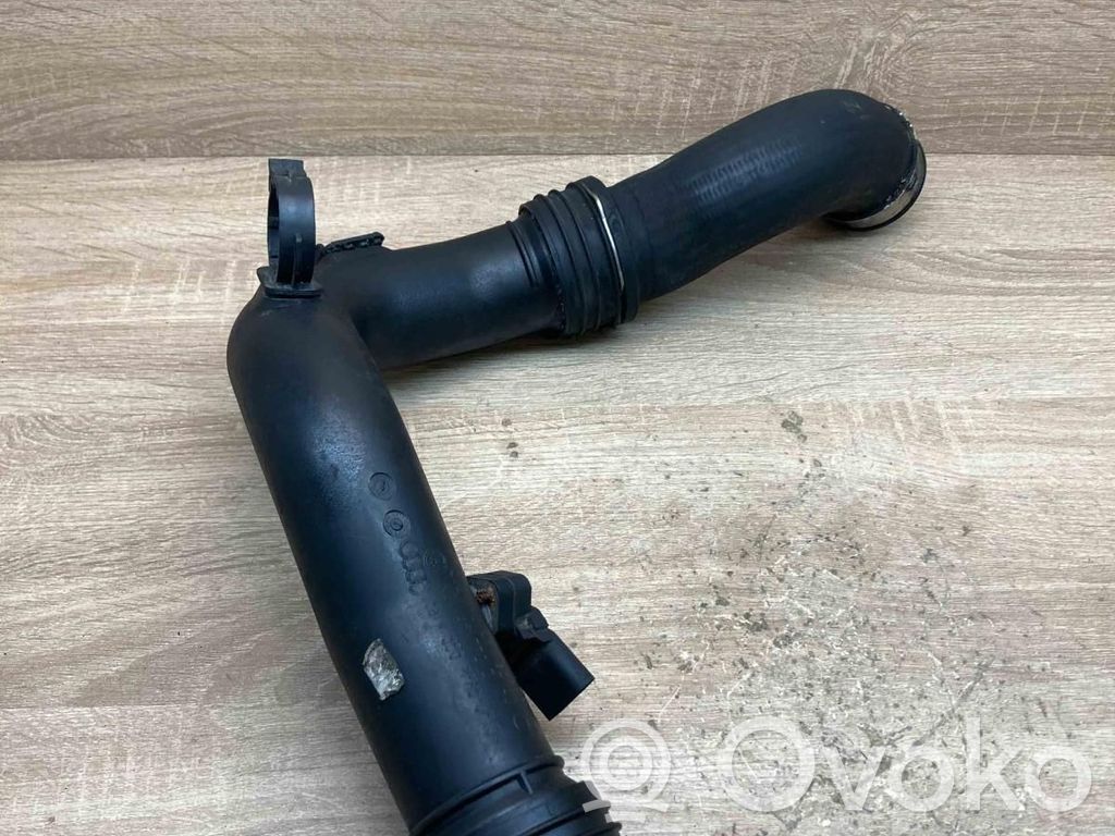 Volkswagen PASSAT B6 Furtun/conductă intercooler 