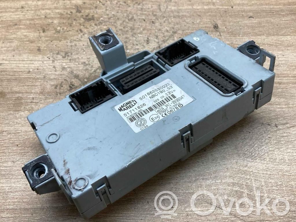 Fiat Stilo Unidad de control/módulo de carrocería central 