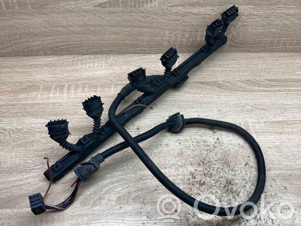 BMW 5 E39 Fuel injector wires 