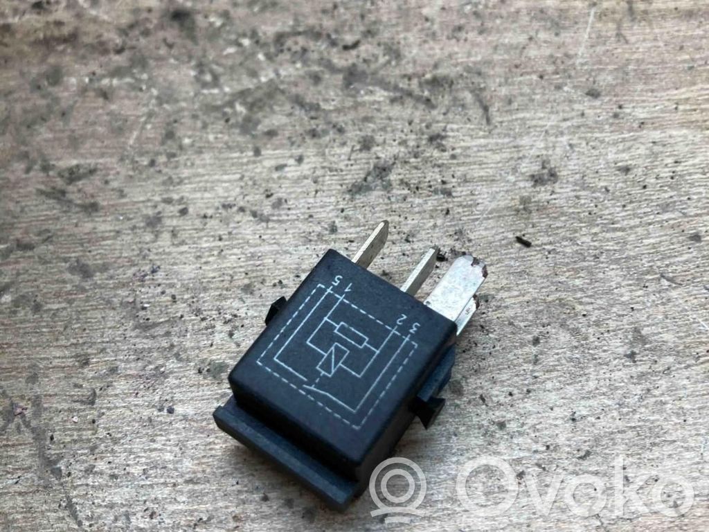 Muu rele   1393412,V23073B1005X18