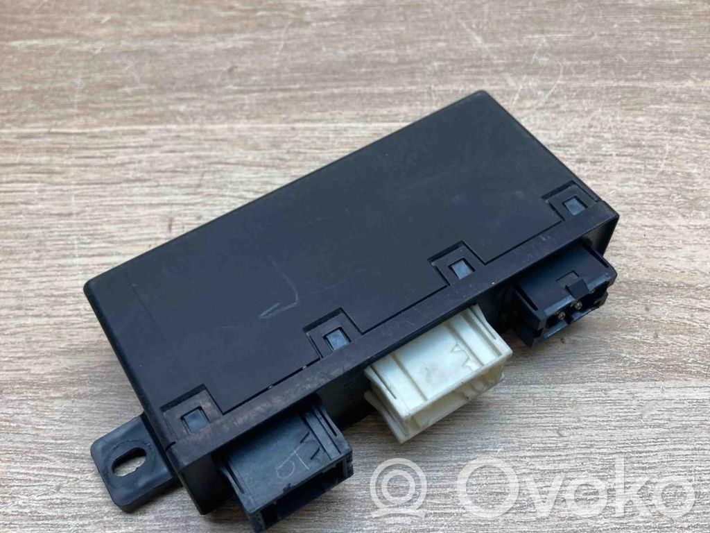 BMW 5 E39 Oven ohjainlaite/moduuli 