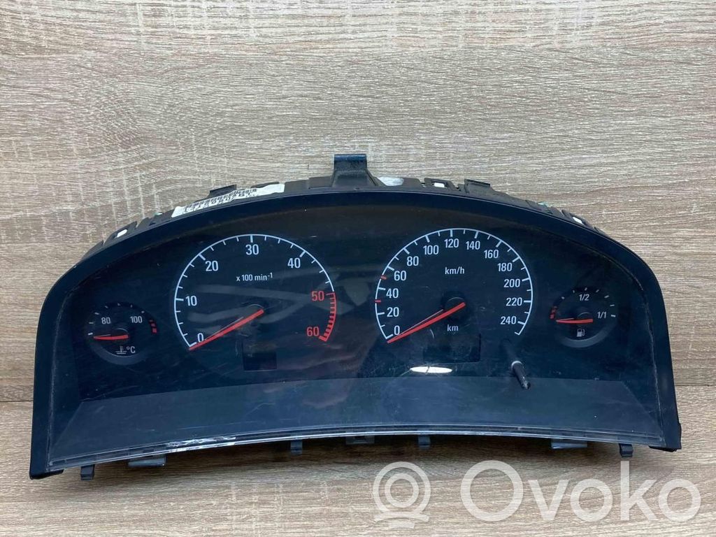 Opel Vectra C Speedometer (instrument cluster) 