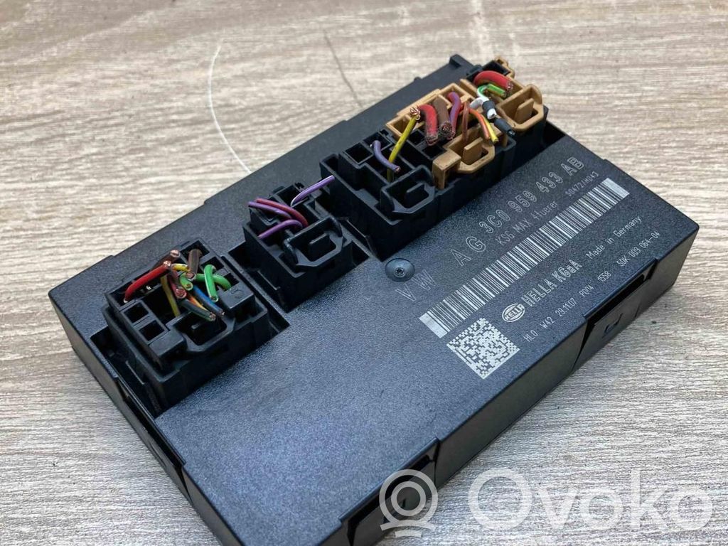 Volkswagen PASSAT B6 Unitate/modul comandă uși 