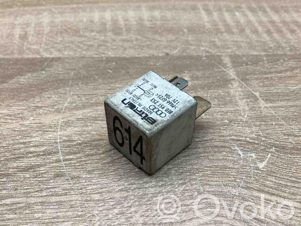 Audi A4 S4 B6 8E 8H Other relay 