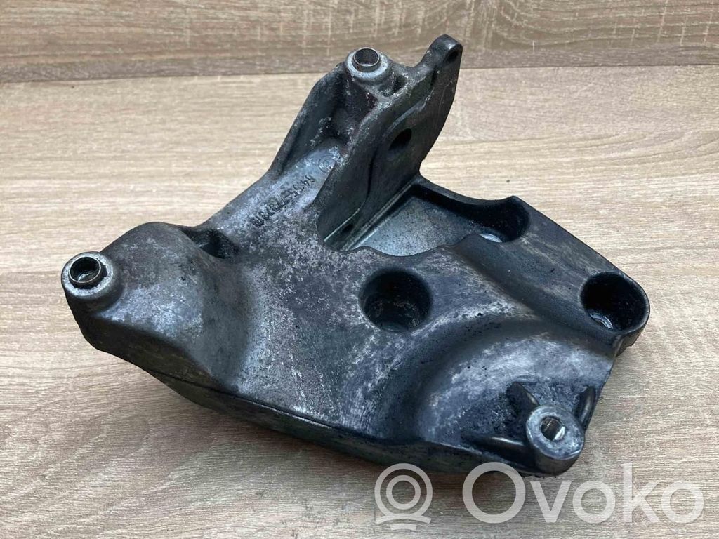 BMW 3 E46 Staffa di montaggio del compressore dell’A/C 