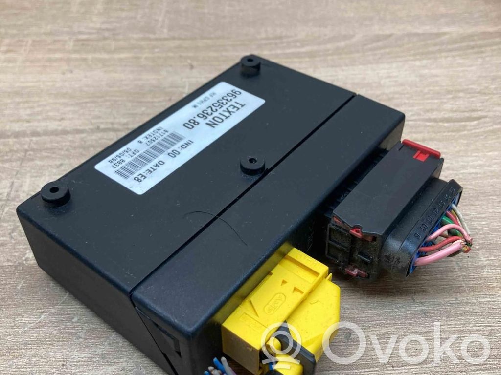 Citroen C4 I Module confort 
