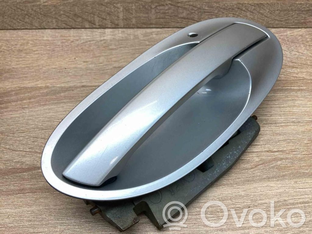 Manecilla externa puerta delantera   8379694,RH