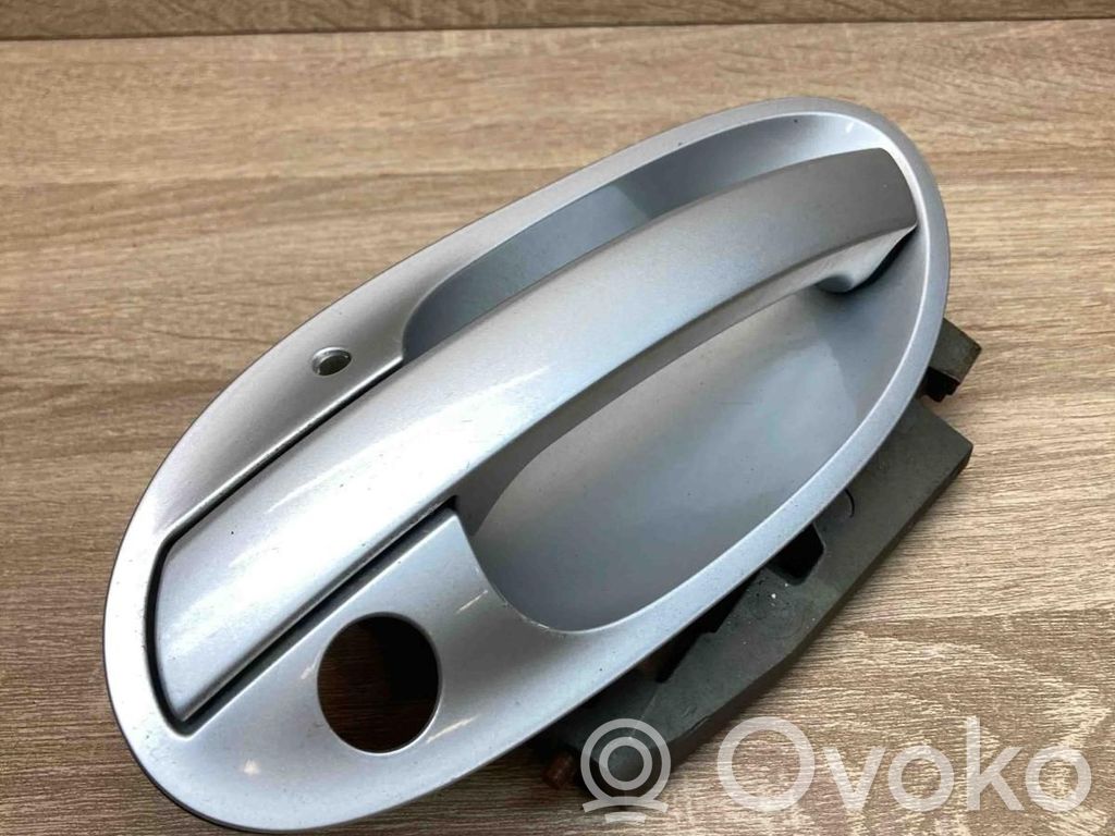 BMW 7 E65 E66 Išorinė atidarymo rankena 