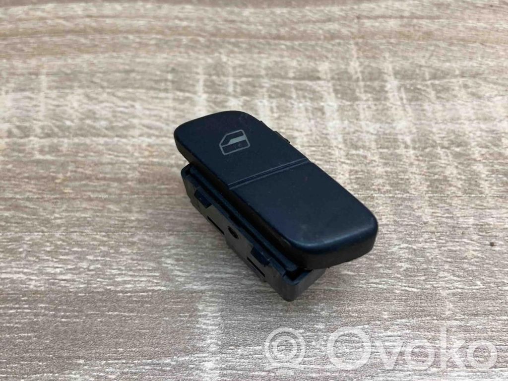 Volkswagen Polo IV 9N3 Elektrinių langų jungtukas 