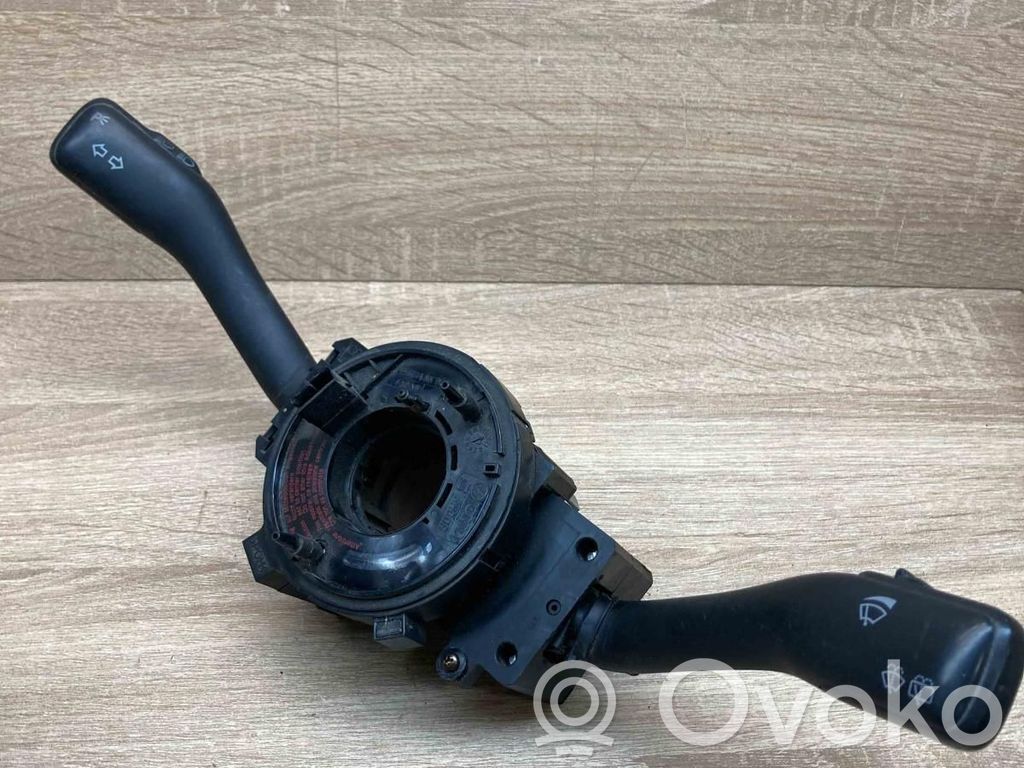 Manetka / Przełącznik kierunkowskazów wycieraczek   8L0953513G,974242