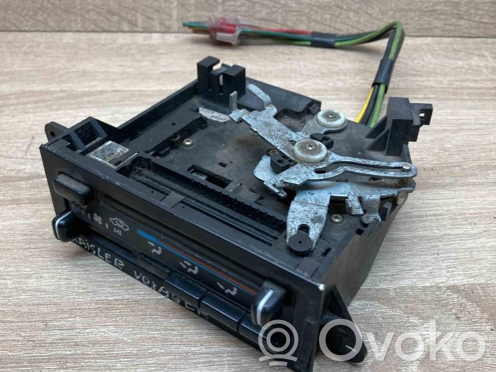 Chrysler Voyager Climate control unit 