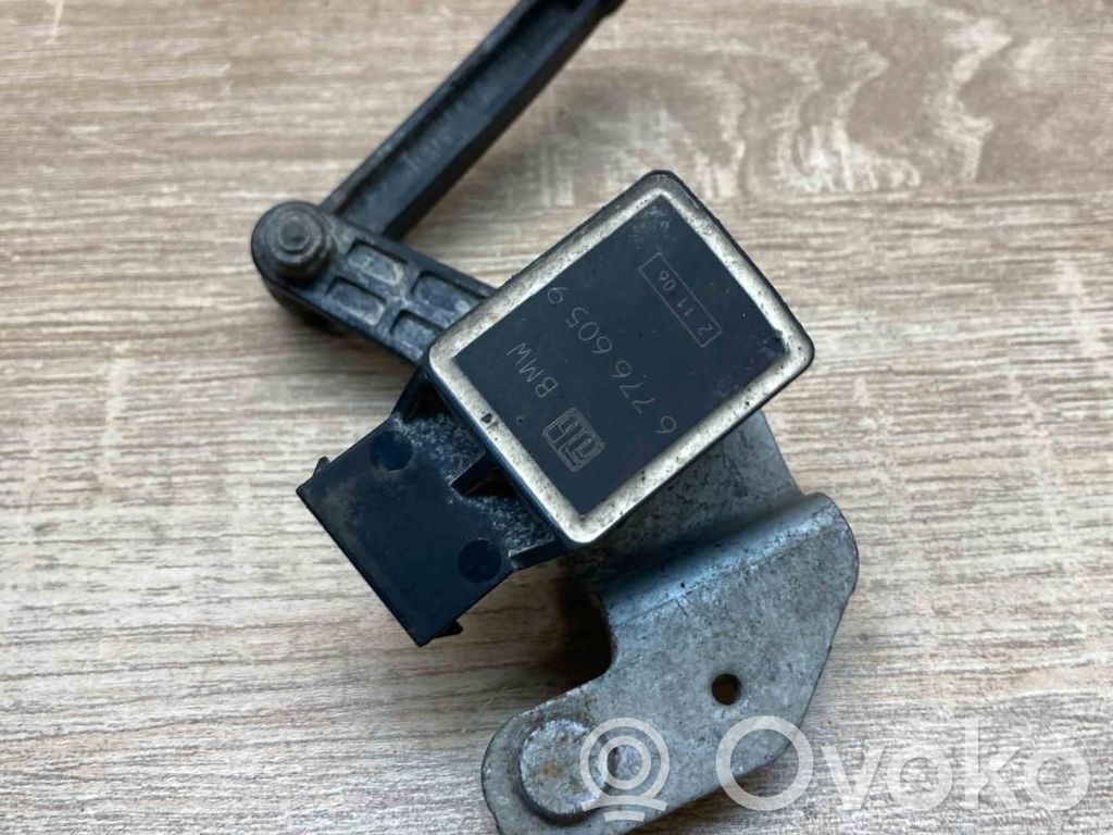 Headlight/headlamp level sensor   6776605