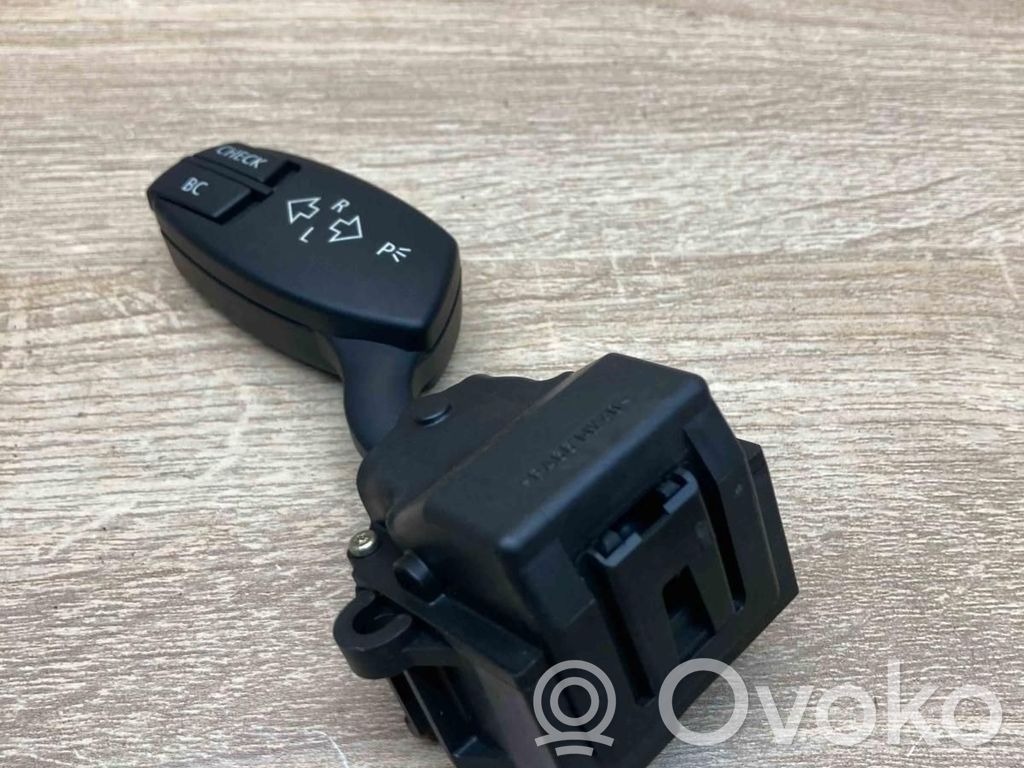 Suuntavilkun vipu   6924103,01106720,USED