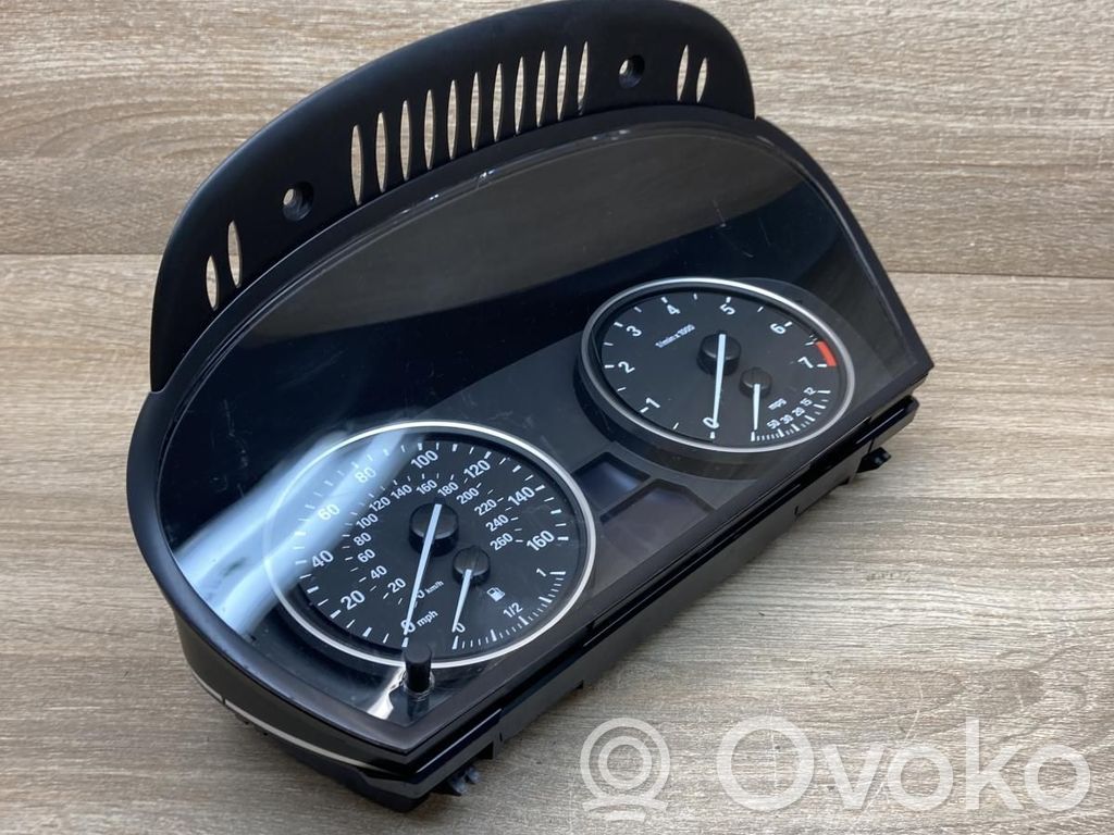BMW 5 E60 E61 Nopeusmittari (mittaristo) 