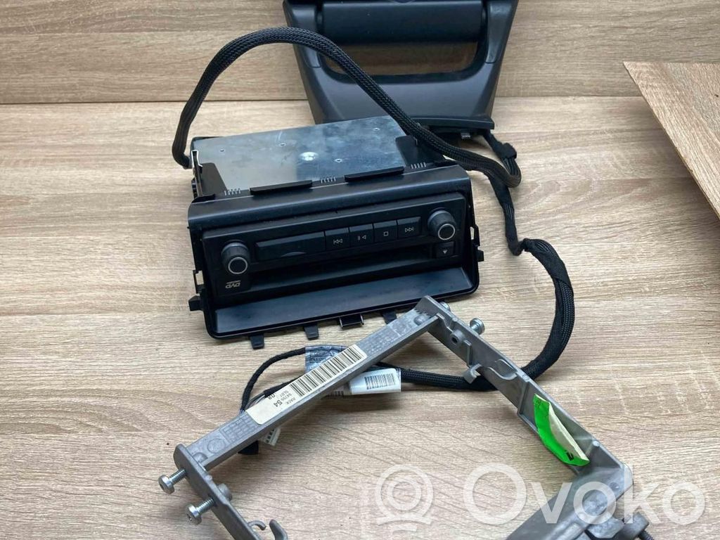BMW X5 E70 Ekrāns / displejs / mazais ekrāns 