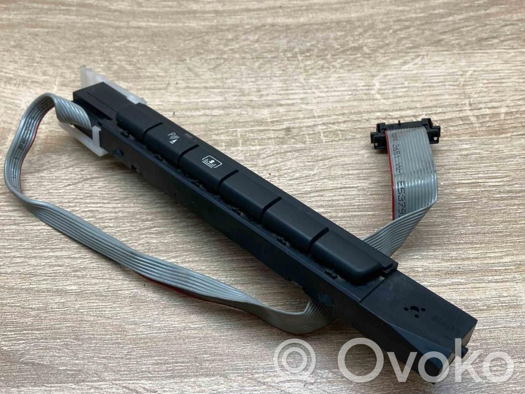 Parking (PDC) sensor switch   6962594,03743655