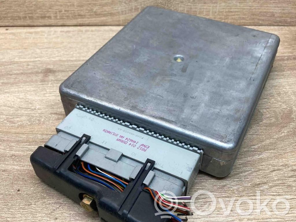 Ford Focus Motorsteuergerät ECU 