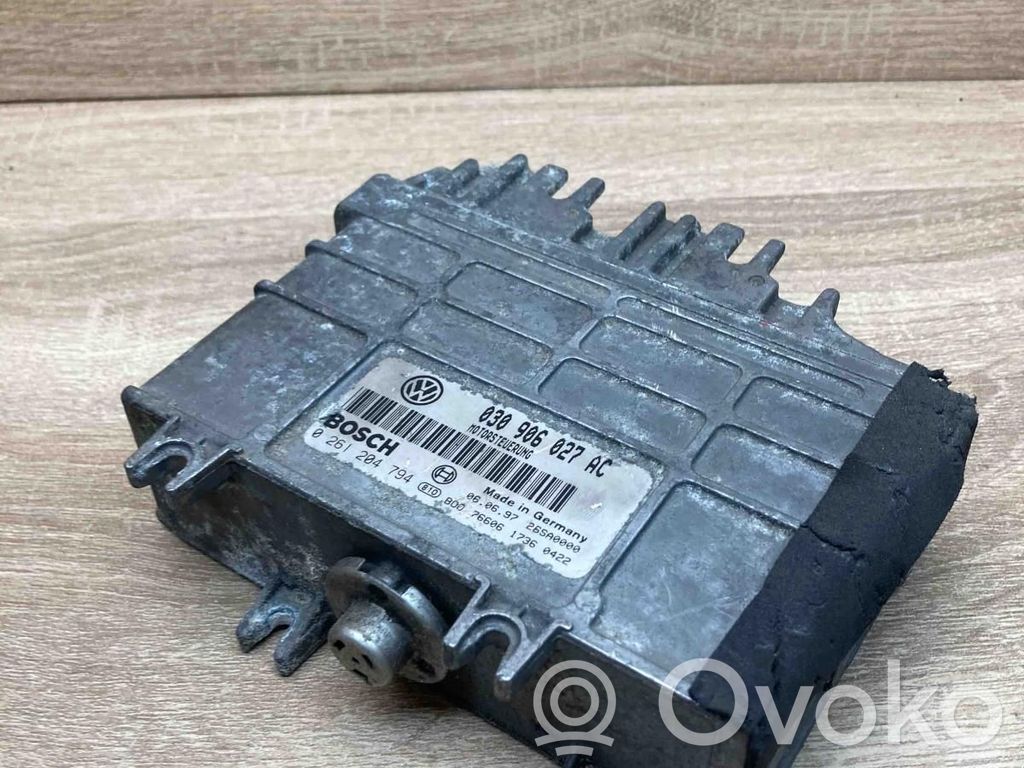 Volkswagen Polo III 6N 6N2 6NF Unitate control motor/modul ECU 