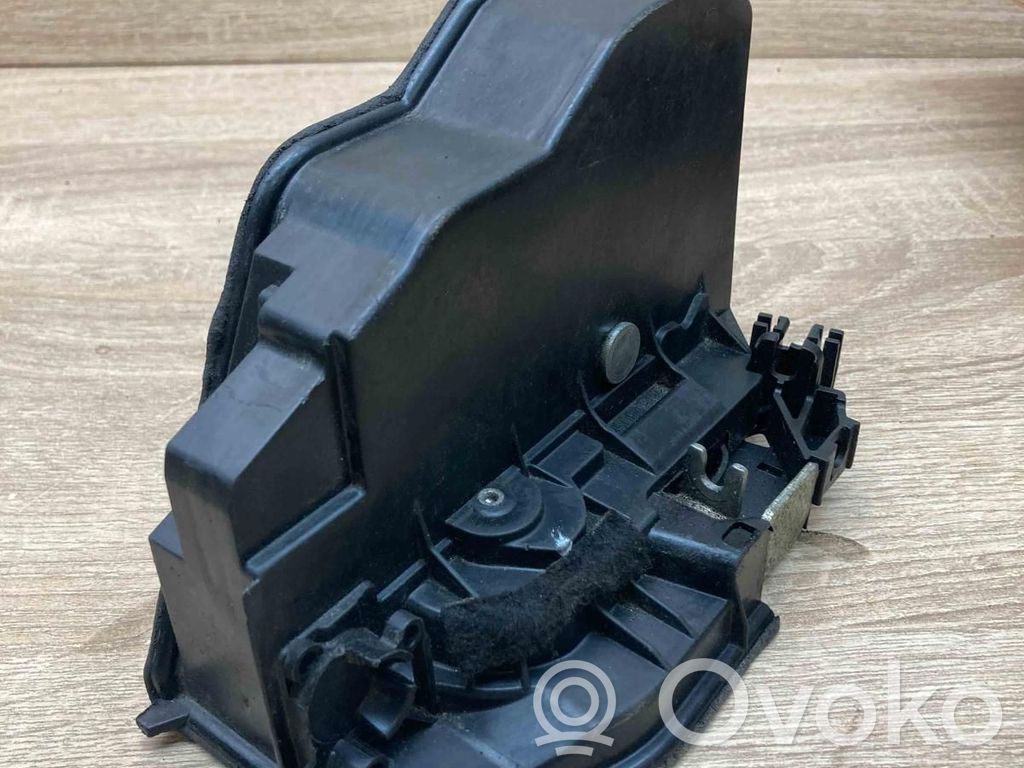 BMW 5 E60 E61 Încuietoare ușă spate 