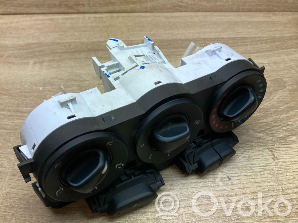 Opel Corsa D Climate control unit 