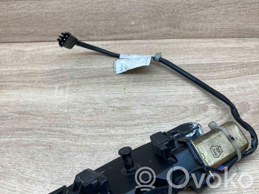 Tailgate/trunk/boot lock/catch/latch   8362371