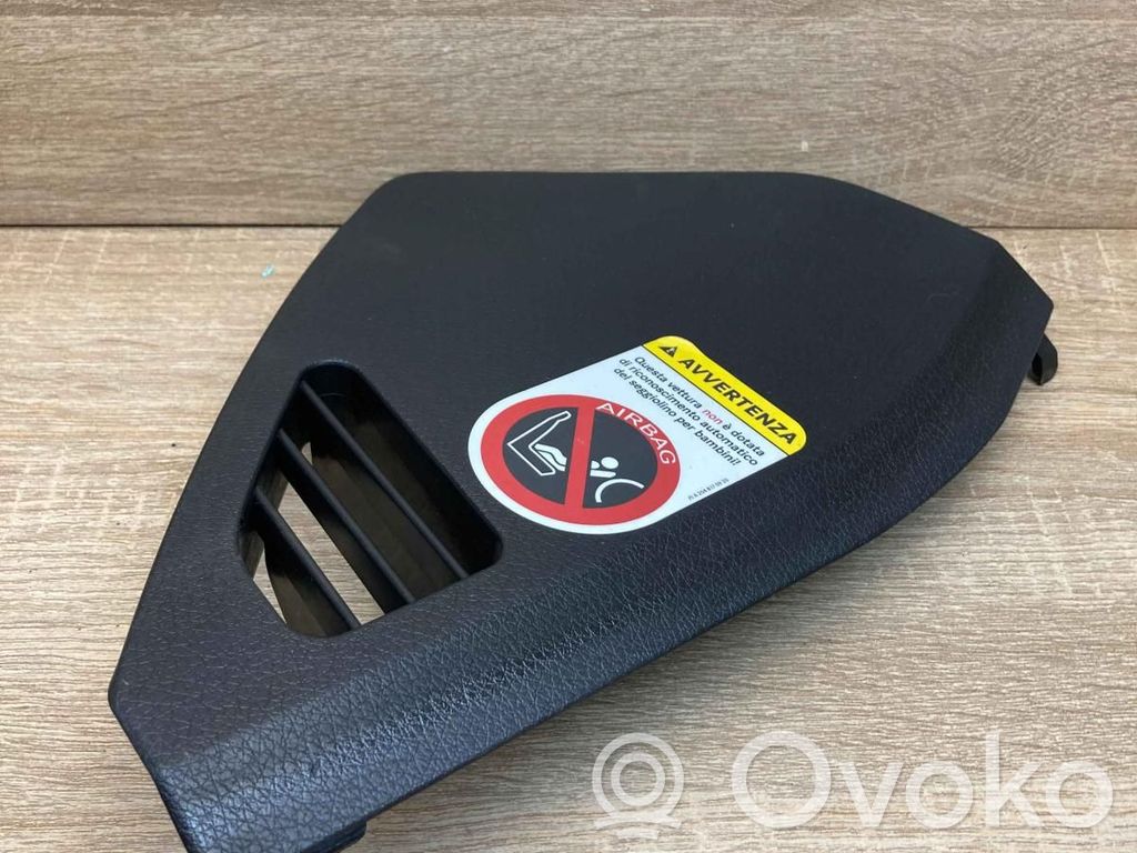 Mercedes-Benz E W211 Capac lateral panou bord 