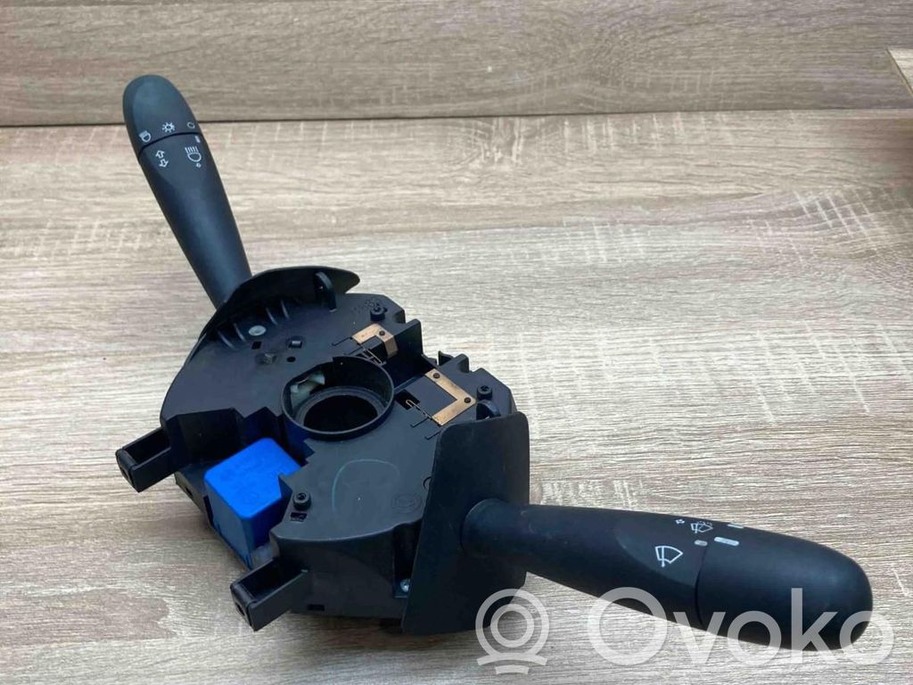 Fiat Punto (176) Bloc semnalizator și ștergător parbriz 