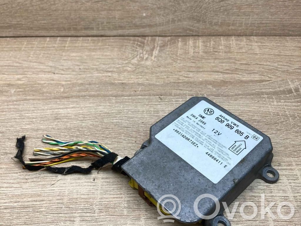 Volkswagen PASSAT B5 Unitate/modul de comandă airbaguri 