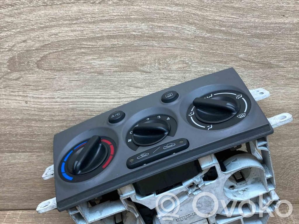 Mazda Premacy Climate control unit 