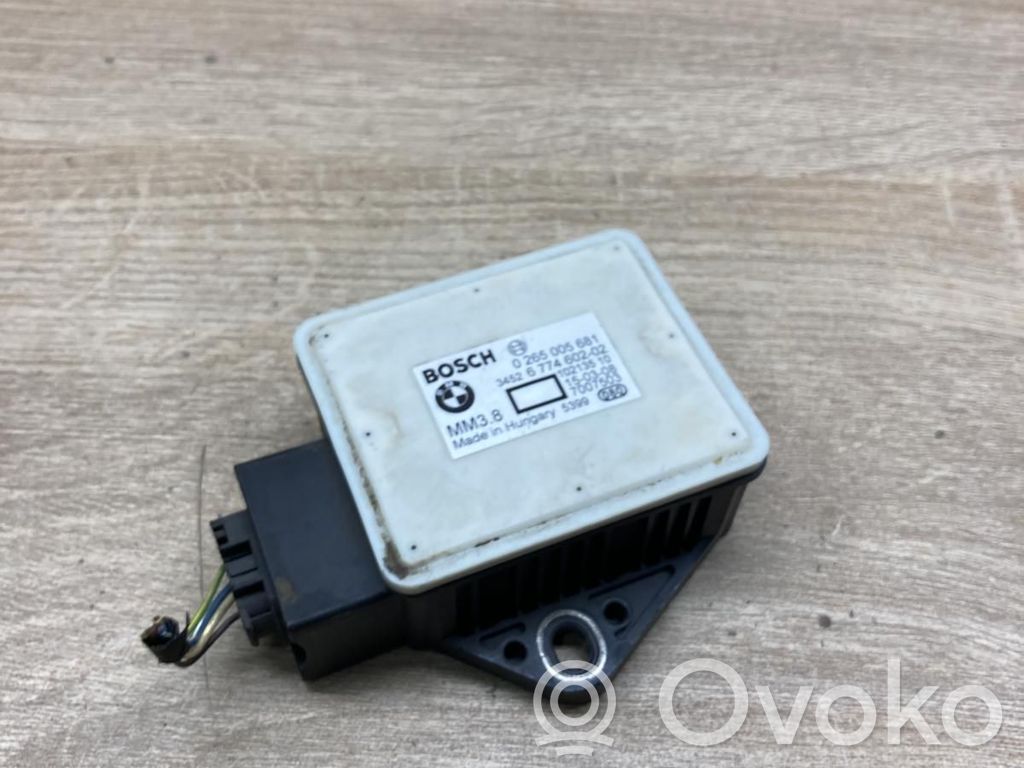 ESP Drehratensensor Querbeschleunigungssensor   6774602,0265005681