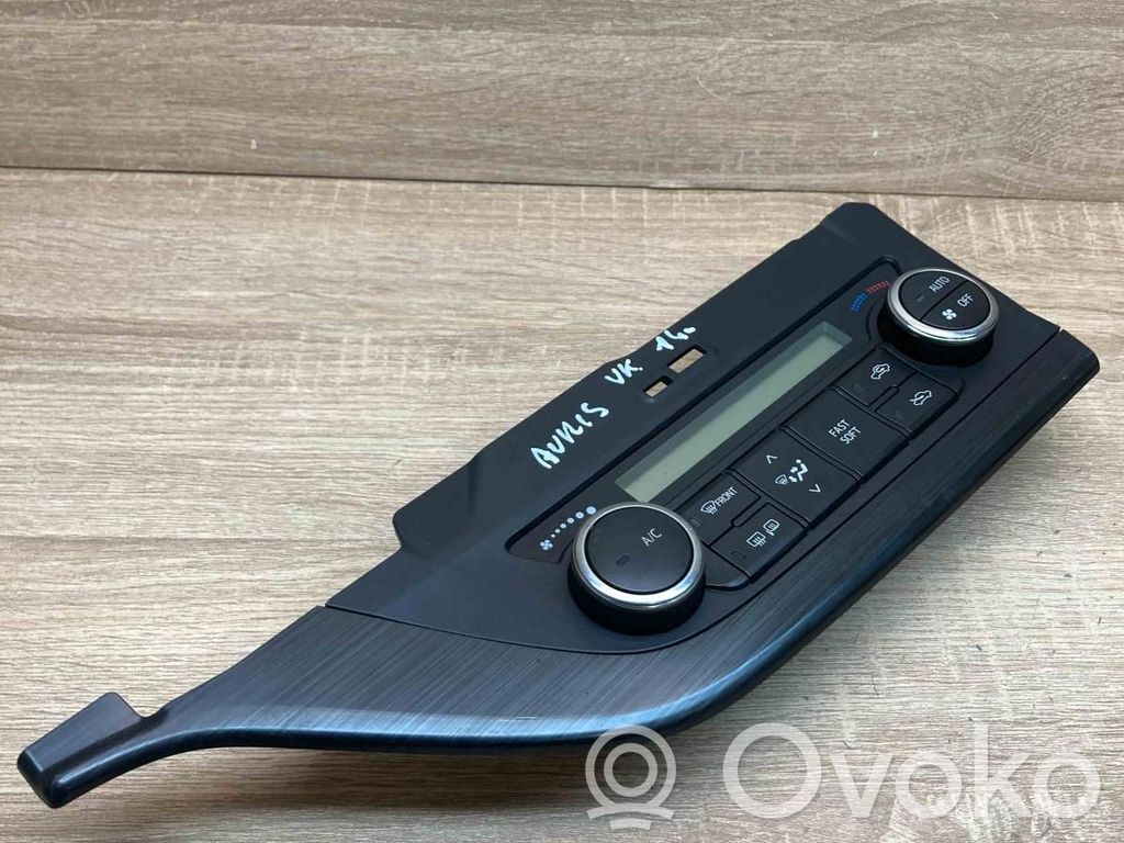 Toyota Auris E180 Climate control unit 